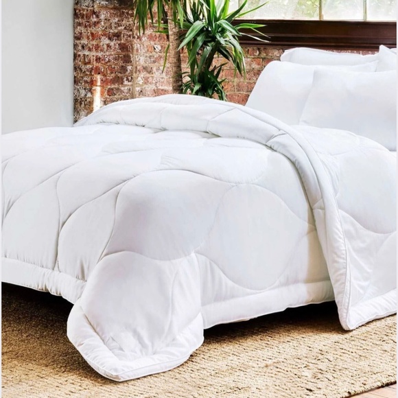 Buffy Cloud Comforter Twin Size White Hypoallergenic Eucalyptus Lyocell - Picture 9 of 9